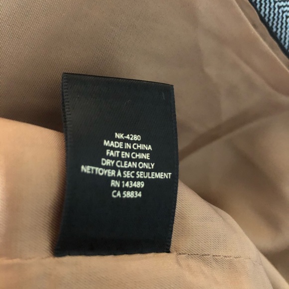 Landscape- Oversized Gray Blazer - Picture 15 of 16